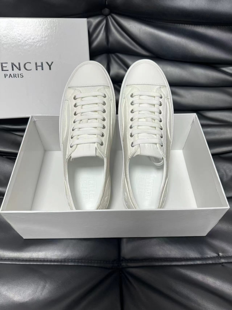 Givenchy Sneakers